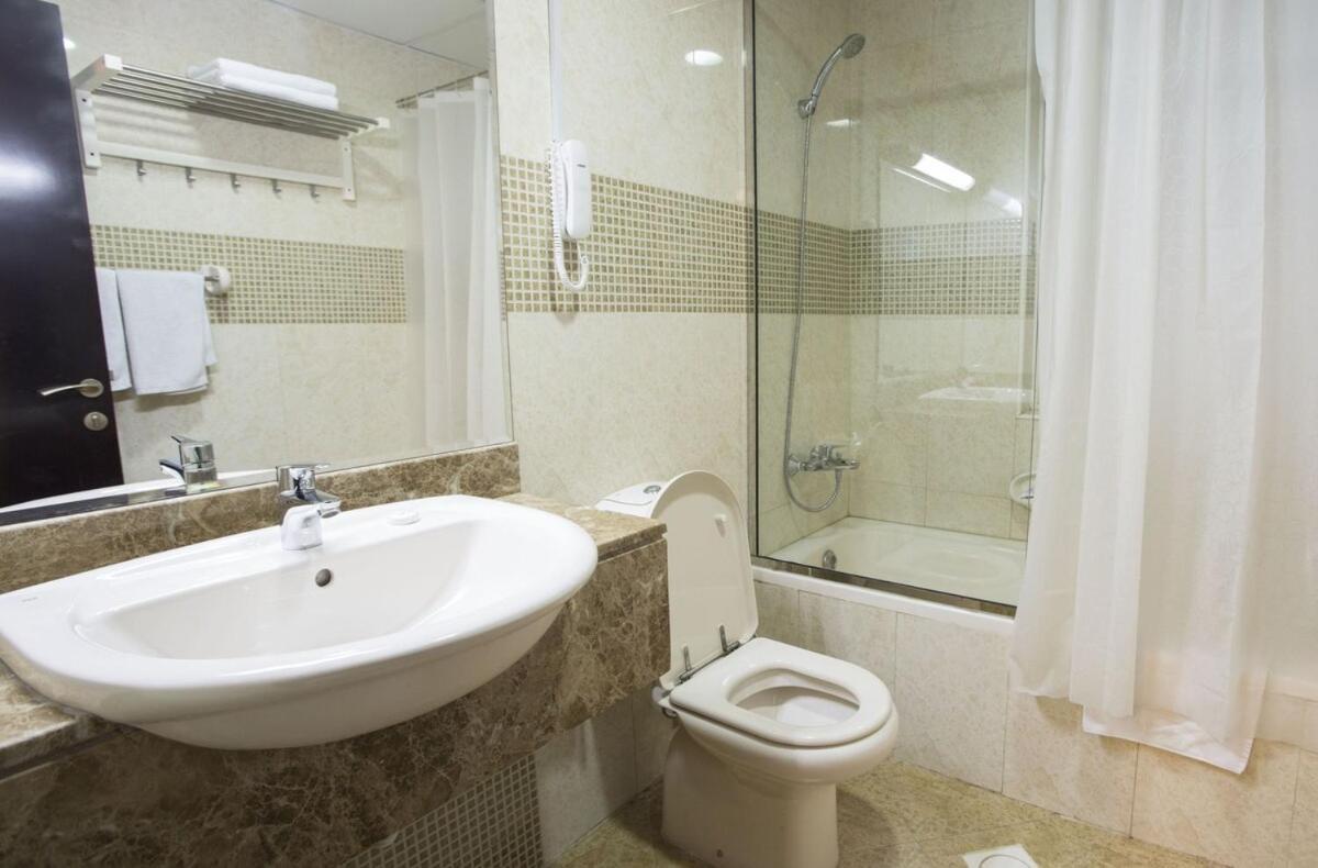 Beautiful Partition Room In Al Barsha 1 Near Metro Dubaï Extérieur photo